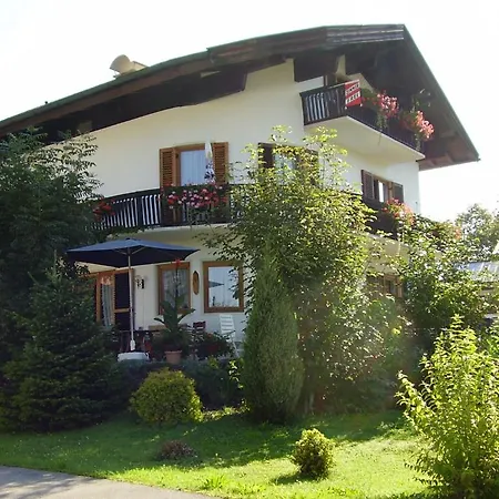 Πανσιόν Haus Viol 3*