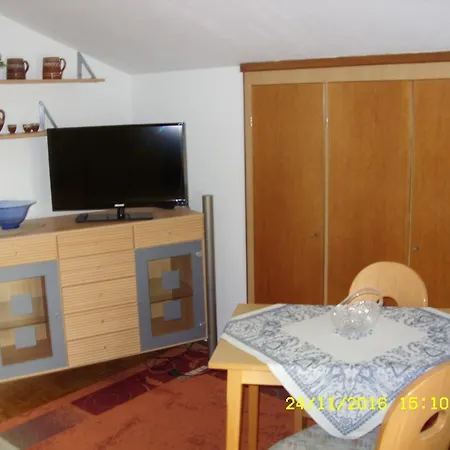 Πανσιόν Haus Viol 3*